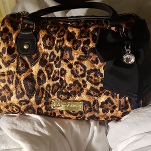 Betsey Johnson cheetah print purse like new